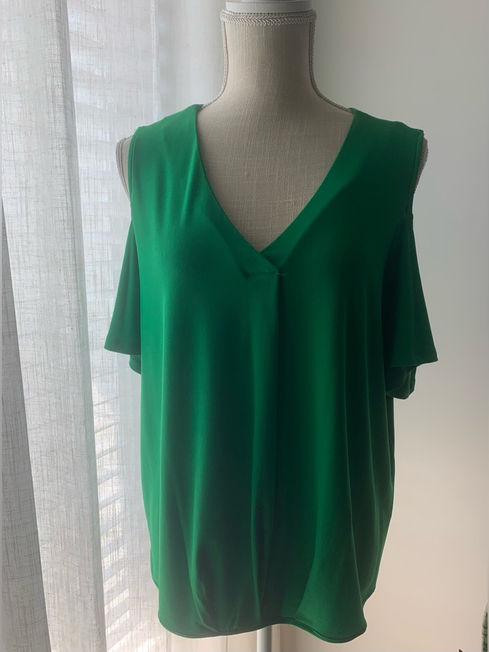 Green V-Neck Cold-Shoulder Blouse Top Shirt